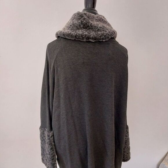 Catherine Malandrino Sweater Women's XL NWT - Picture 3 of 8